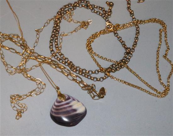 4 x assorted 9ct gold chains and one other 9ct gold chain with pendant.